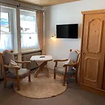 Gaestehaus Menkenbauer Inkl. Chiemgaukarte 3* Ruhpolding