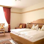 Pensjonat Gaestehaus Menkenbauer Inkl. Chiemgaukarte