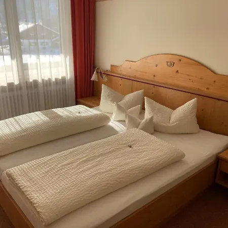 Gaestehaus Menkenbauer Inkl. Chiemgaukarte 3* Ruhpolding