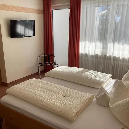 Penzion Gaestehaus Menkenbauer 3*
