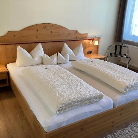 Penzion Gaestehaus Menkenbauer 3*