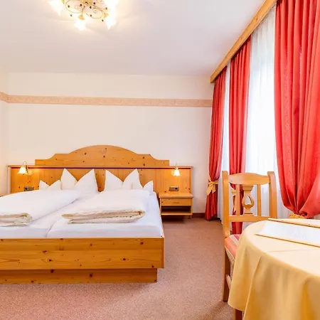 Penzion Gaestehaus Menkenbauer 3*