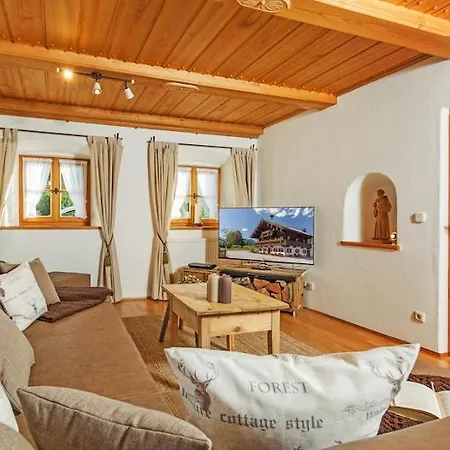 Gaestehaus Menkenbauer Inkl. Chiemgaukarte Gæstehus Ruhpolding
