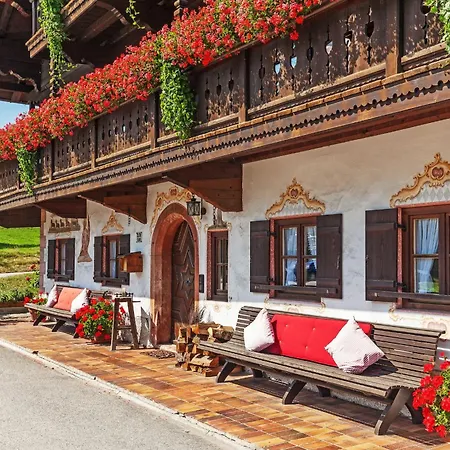 Pensión Gaestehaus Menkenbauer Inkl. Chiemgaukarte Ruhpolding