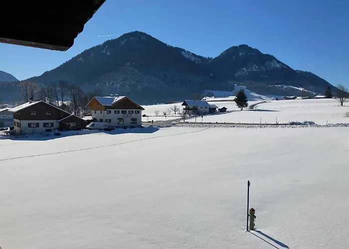 Pensión Gaestehaus Menkenbauer Inkl. Chiemgaukarte Ruhpolding