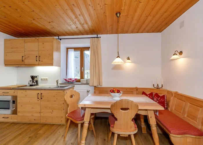 Gaestehaus Menkenbauer Inkl. Chiemgaukarte Ruhpolding