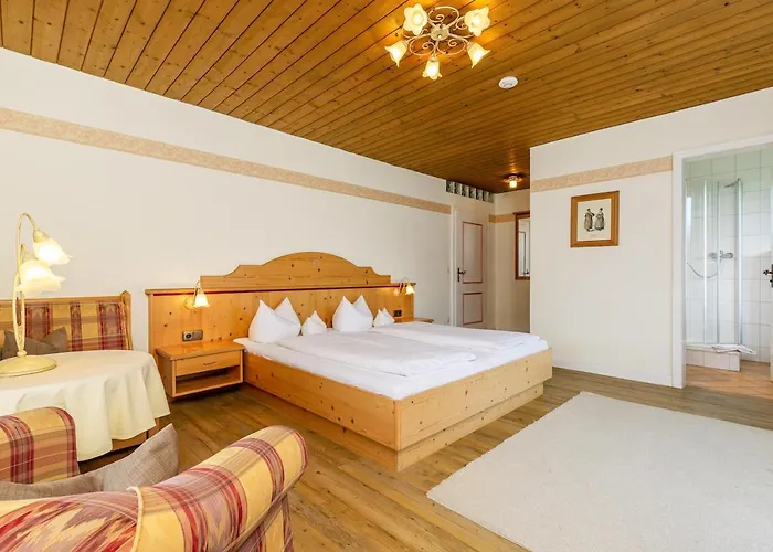 Gaestehaus Menkenbauer Inkl. Chiemgaukarte 3* Ruhpolding