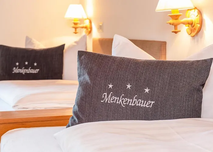 Gaestehaus Menkenbauer Inkl. Chiemgaukarte Pensión 3*