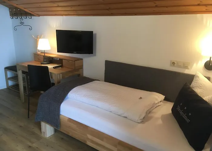 Pensión Gaestehaus Menkenbauer Inkl. Chiemgaukarte Ruhpolding