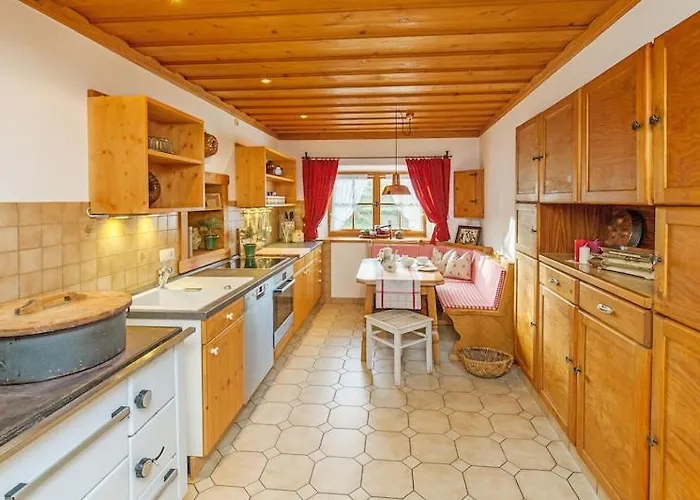 Pensión Gaestehaus Menkenbauer Inkl. Chiemgaukarte 3*