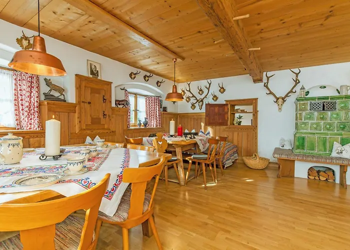Gaestehaus Menkenbauer Inkl. Chiemgaukarte Pensión 3*