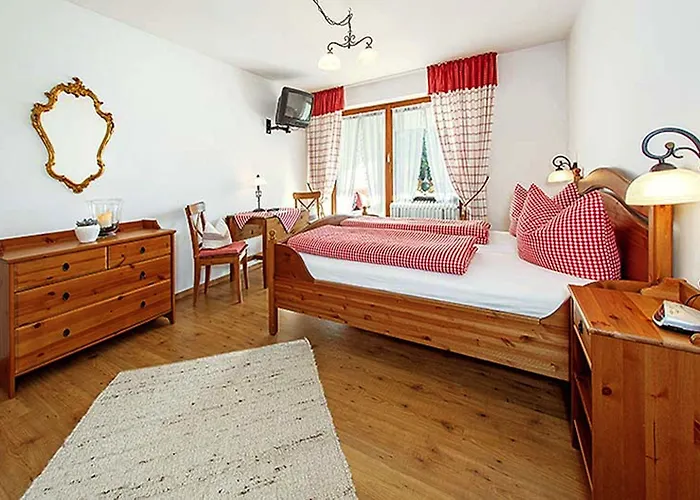 Gaestehaus Menkenbauer Inkl. Chiemgaukarte 3* Ruhpolding
